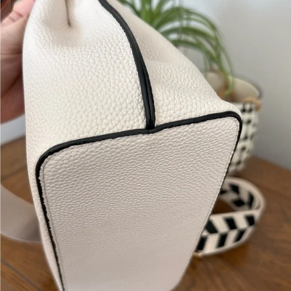 Elegant White and Brown Shoulder Bag with geometric strap - Picture 7 of 14